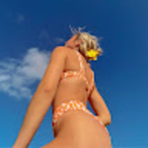 Meet your Posher, Adrianna